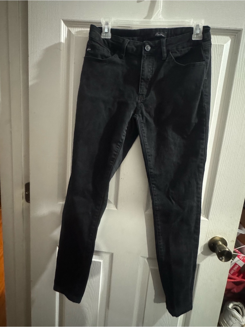Kancan Women's Black skinny jeans. Size 9/28
